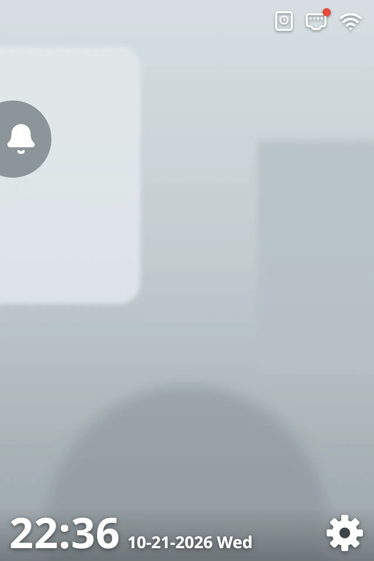 Terminal home screen with the time and the gear