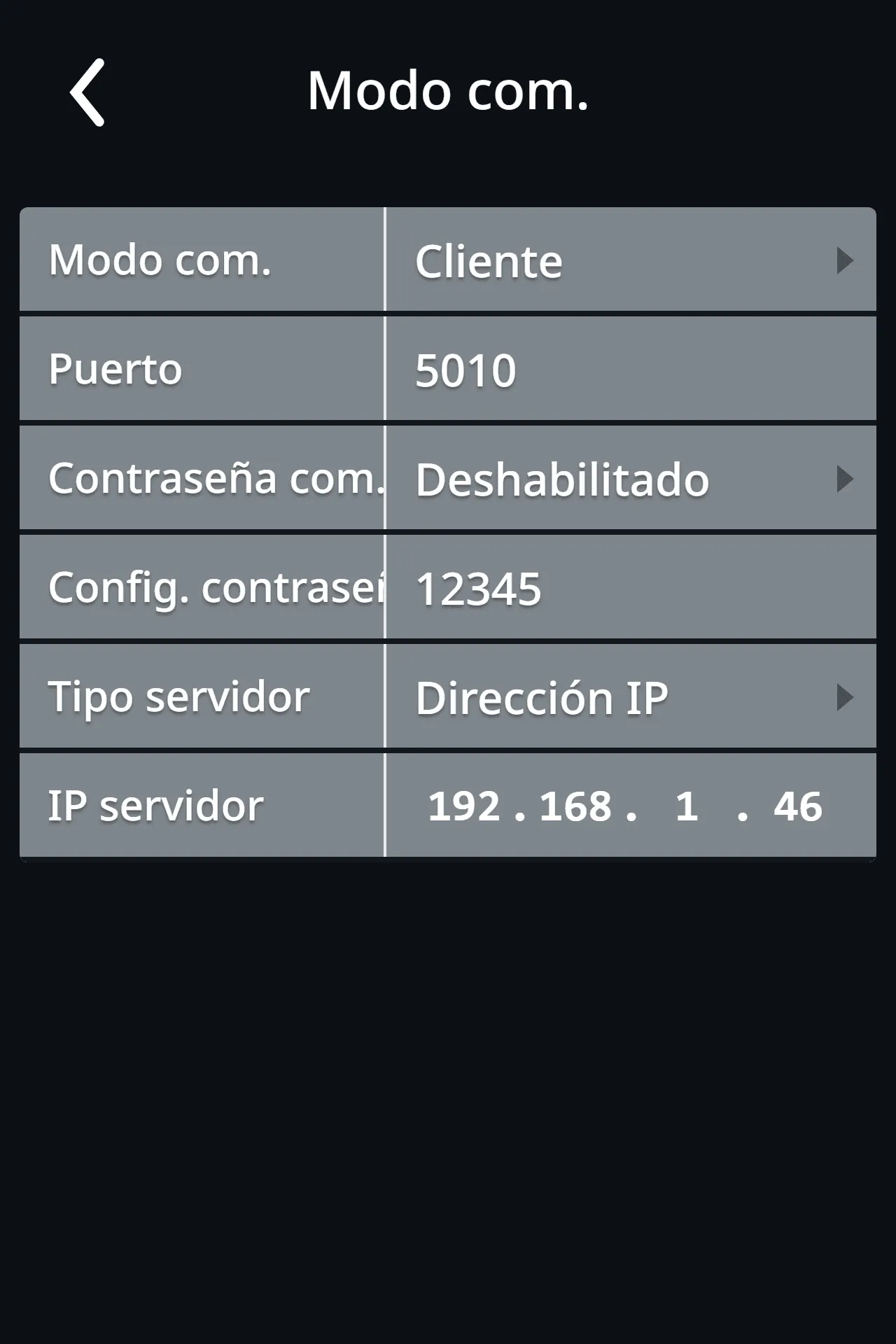 Modo Com. con Cliente, Puerto, Tipo de servidor e IP del servidor (valores de ejemplo)