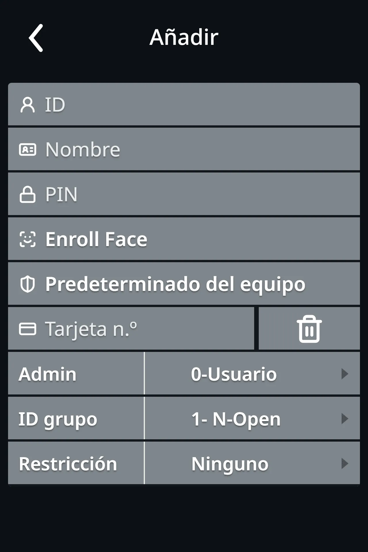 Formulario de usuario con ID, Nombre, PIN, Enroll Face, Tarjeta y otras opciones